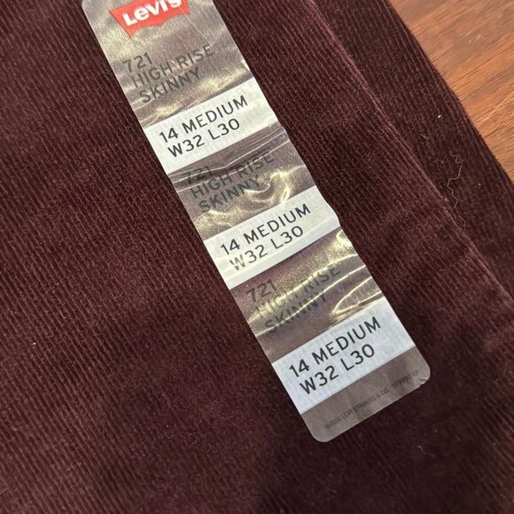 Levi’s 721 Maroon Button Fly Slim Corduroys Women’s US 14 - Picture 9 of 9